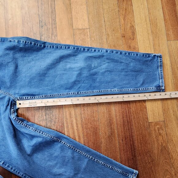 L.L. Bean Medium Wash High Rise Relaxed Fit Jeans Size 10 Petite - Picture 11 of 16